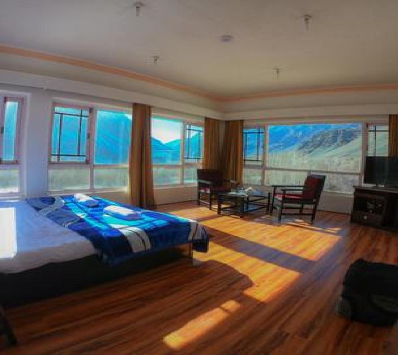 The Nun-Kun Residency Kargil Hotel Kültér fotó